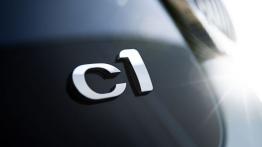 Citroen C1 Hatchback 5d Facelifting (2012) - emblemat