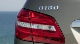 Mercedes B180 CDI 2012 - lewy tylny reflektor - wyłączony