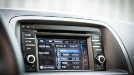 Mazda CX-5 2.2 SKYACTIV-D 175KM - galeria redakcyjna (2) - radio/cd/panel lcd