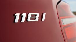 BMW 118i 2012 - emblemat
