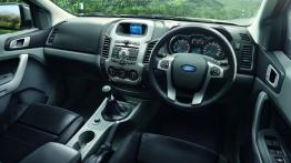 Ford Ranger 2012 - pełny panel przedni