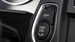 BMW 118i 2012 - przycisk do uruchamiania silnika