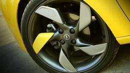 Opel Adam 1.4 100KM - galeria redakcyjna (2) - koło