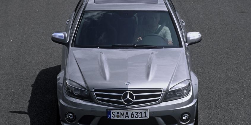 Mercedes z silnikiem V8 w przeciętnym budżecie. E55 AMG, SL 500 i C63 AMG. Poradnik kupującego 