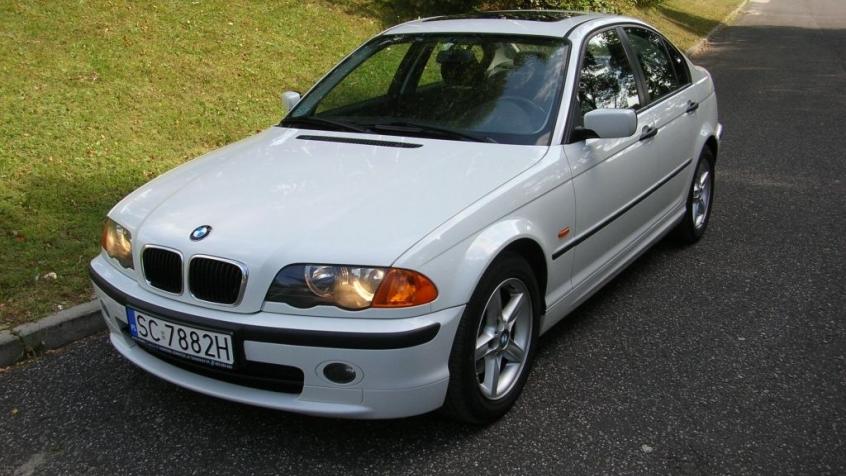 BMW Seria 3 E46 Sedan 2.5 323i 170KM 125kW 1998-2001