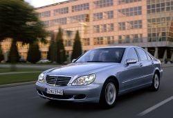 Mercedes Klasa S W220 Sedan 5.8 V12 (600) L 367KM 270kW 2000-2002