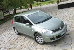 Nissan Tiida Hatchback Facelifting 1.6 110KM 81kW od 2010 - Oceń swoje auto