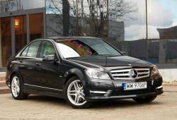 Mercedes Klasa C W204 Limuzyna Facelifting 200 CDI BlueEFFICIENCY 136KM 100kW 2011-2014 - Oceń swoje auto
