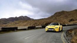 Aston Martin V12 Vantage S (2013) - widok z przodu