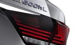 Lexus LS 600h (2013) - emblemat