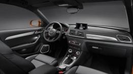 Audi Q3 - pełny panel przedni