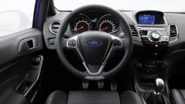 Ford Fiesta ST 2013 - kokpit