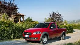 Fiat Strada 2013 - lewy bok