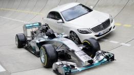 Mercedes S 500 Plug-In Hybrid (2014) - widok z przodu