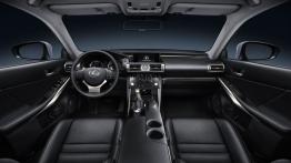 Lexus IS 300h (2014) - pełny panel przedni