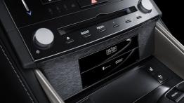 Lexus IS 300h (2014) - radio/cd