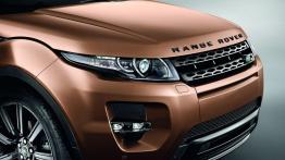 Land Rover Range Rover Evoque 2014 - przód - reflektory włączone