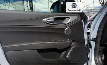 Alfa Romeo Giulia II Sedan Facelifting 2023 2.0 GME Turbo 280KM 2024 VELOCE 2.0 GME 280 KM Q4, zdjęcie 9