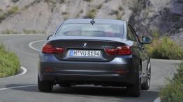 BMW serii 4 Coupe (2014) - widok z tyłu