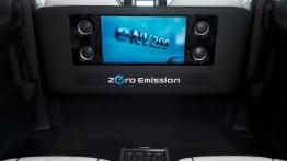 Nissan e-NV200 VIP Concept (2014) - zestaw multimedialny z tyłu