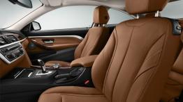 BMW serii 4 Coupe (2014) - widok ogólny wnętrza z przodu