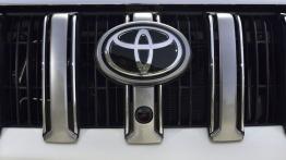 Toyota Land Cruiser 150 Facelifting (2014) - logo