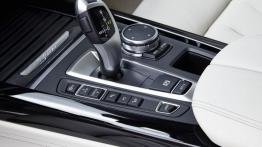 BMW X5 III xDrive40e (2015) - dźwignia zmiany biegów