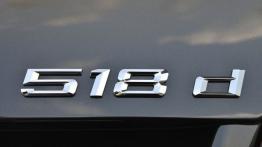 BMW serii 5 F10 518d Sedan (2015) - emblemat