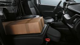 Fiat Doblo III Cargo Facelifting (2015) - złożone oparcie fotela pasażera