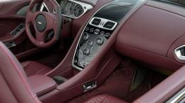 Aston Martin Vanquish Volante (2015) - pełny panel przedni