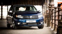 Dacia Sandero Anniversary Limited Edition (2015) - widok z przodu