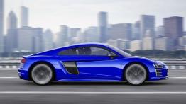 Audi R8 e-tron piloted driving Concept (2015) - prawy bok