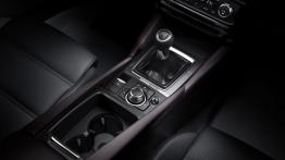 Mazda 6 III Kombi Facelifting (2015) - tunel środkowy między fotelami