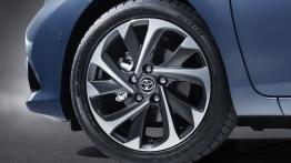 Toyota Auris II Hatchback Facelifting Hybrid (2015) - koło