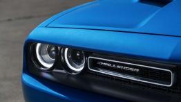 Dodge Challenger III Facelifting (2015) - grill