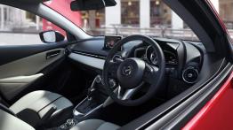 Mazda Demio IV (2015) - pełny panel przedni