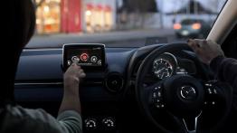 Mazda Demio IV (2015) - ekran systemu multimedialnego