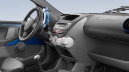 Toyota Aygo 5D - pełny panel przedni