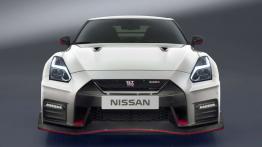 Nissan GT-R NISMO (2016) - widok z przodu