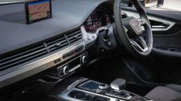 Audi Q7 e-tron (2016) - pe?ny panel przedni