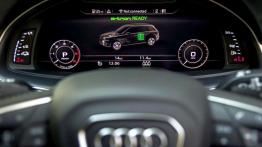 Audi Q7 e-tron (2016) - zestaw wskaźników