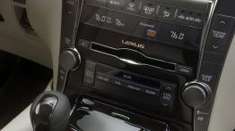 Lexus LS 2007 - radio/cd