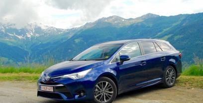 Toyota Avensis III Wagon Facelifting 2015 2.0 D-4D 143KM 105kW 2015-2018