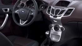 Ford Fiesta 2008 - kokpit
