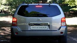 Nissan Pathfinder 2008 - widok z tyłu