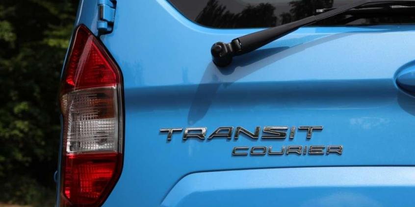 Ford Transit Courier - porządkowanie oferty