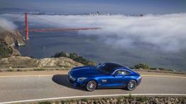 Mercedes-AMG GT S na kalifornijskich drogach - widok z góry