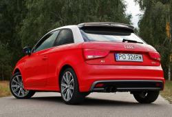 Audi A1 I Hatchback 3d - Oceń swoje auto