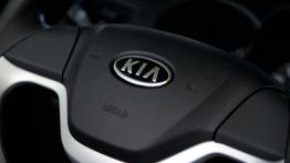 Kia Picanto 2011 - wersja 3-drzwiowa - kierownica