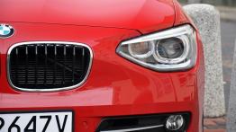 BMW Seria 1 F20-F21 Hatchback 5d 118i 170KM - galeria redakcyjna - lewy przedni reflektor - wyłączon